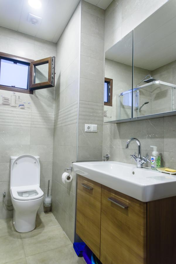 Boulevard Apartment Batumi Bagian luar foto