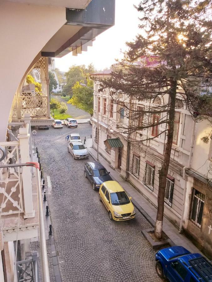 Boulevard Apartment Batumi Bagian luar foto